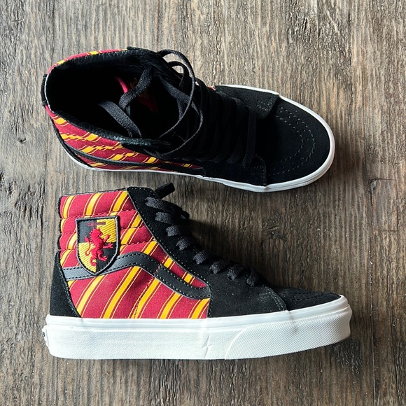 Vans Shoes - Vans Sk8-Hi Harry Potter Gryffindor house shoes. Women’s 6. UEC